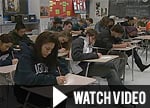 家長指南錄影片: 點擊按鍵, 收看如何在高中獲得更多幫助